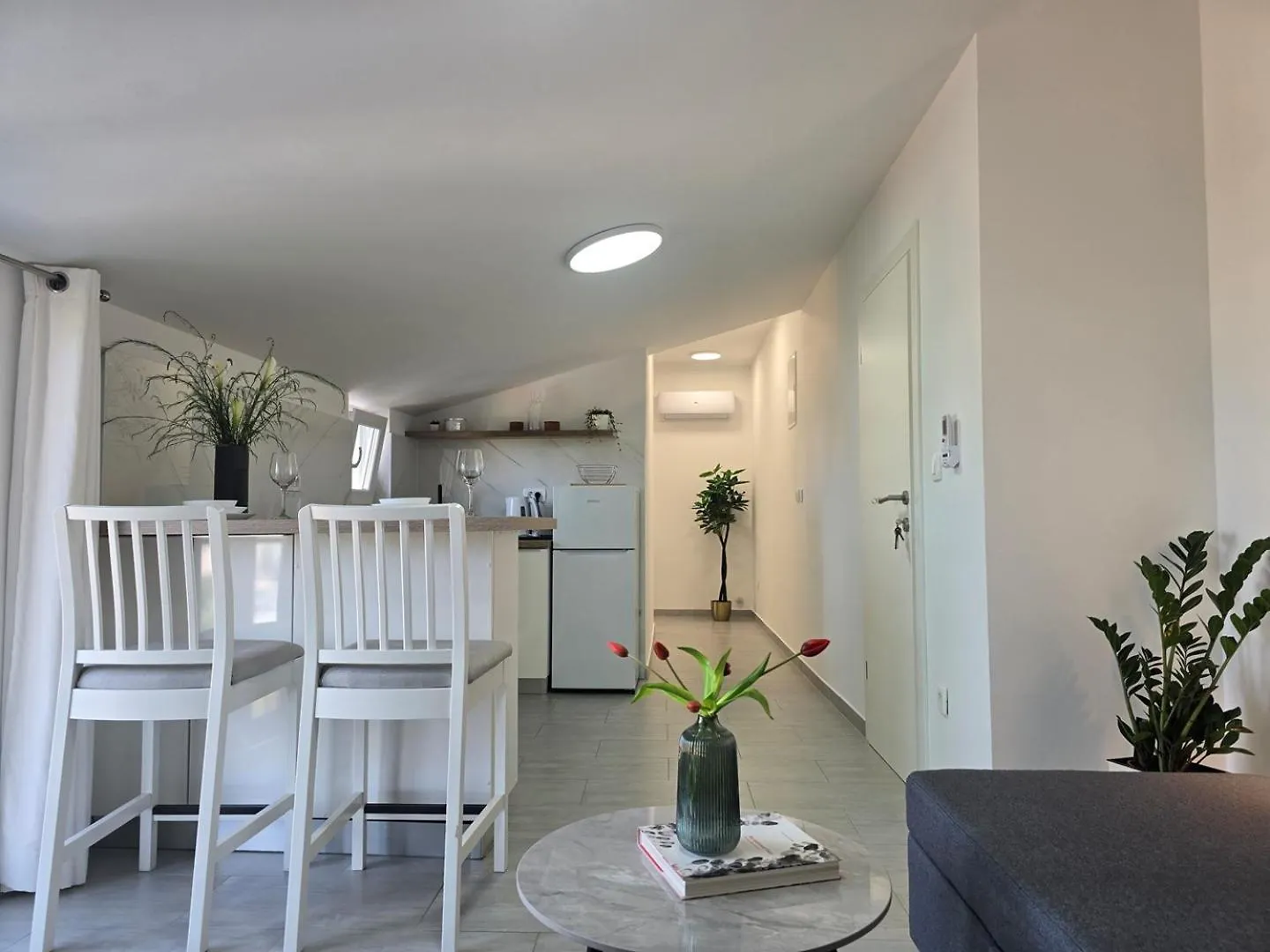 Holiday apartments by the sea Funtana