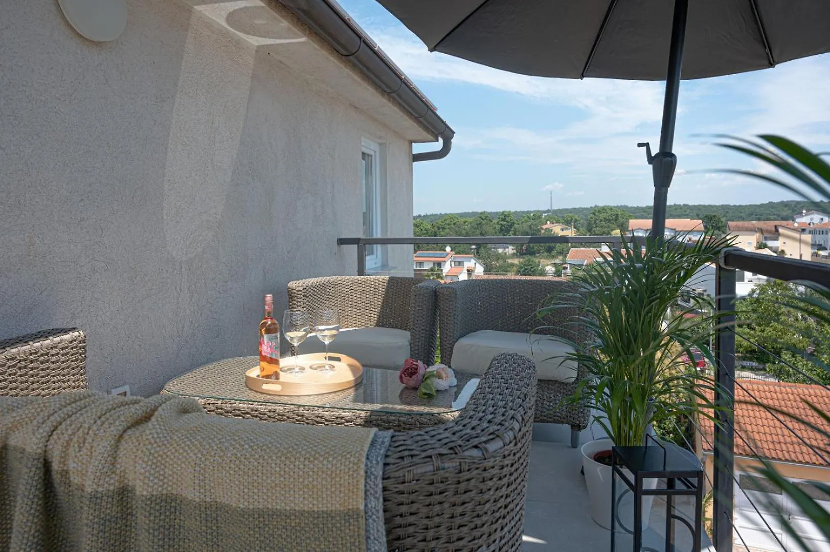 Holiday apartments by the sea Funtana 0*,